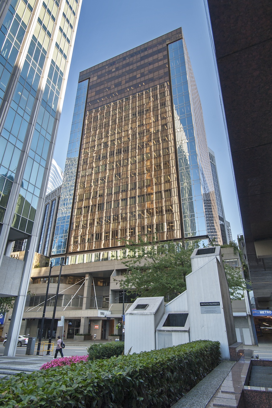 1050 West Pender building exterior